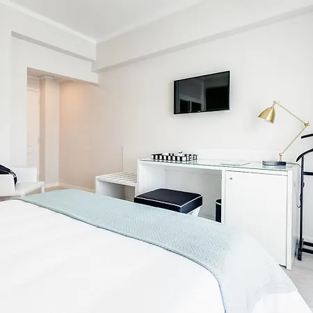 Cristal Marinha Hotell 3*