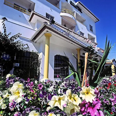 Cristal Marinha Hotell 3*
