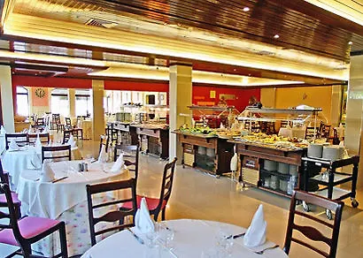 Cristal Marinha Hotel